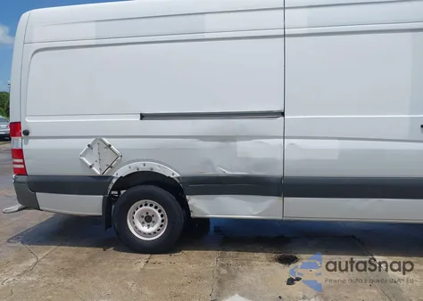 2012 Mercedes-Benz Sprinter 2500 High Roof из США, поврежденный, VIN WD3PE8CB0C5613216